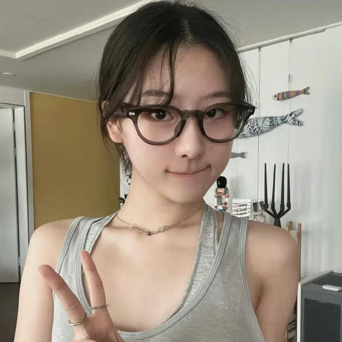 好女三头瞒